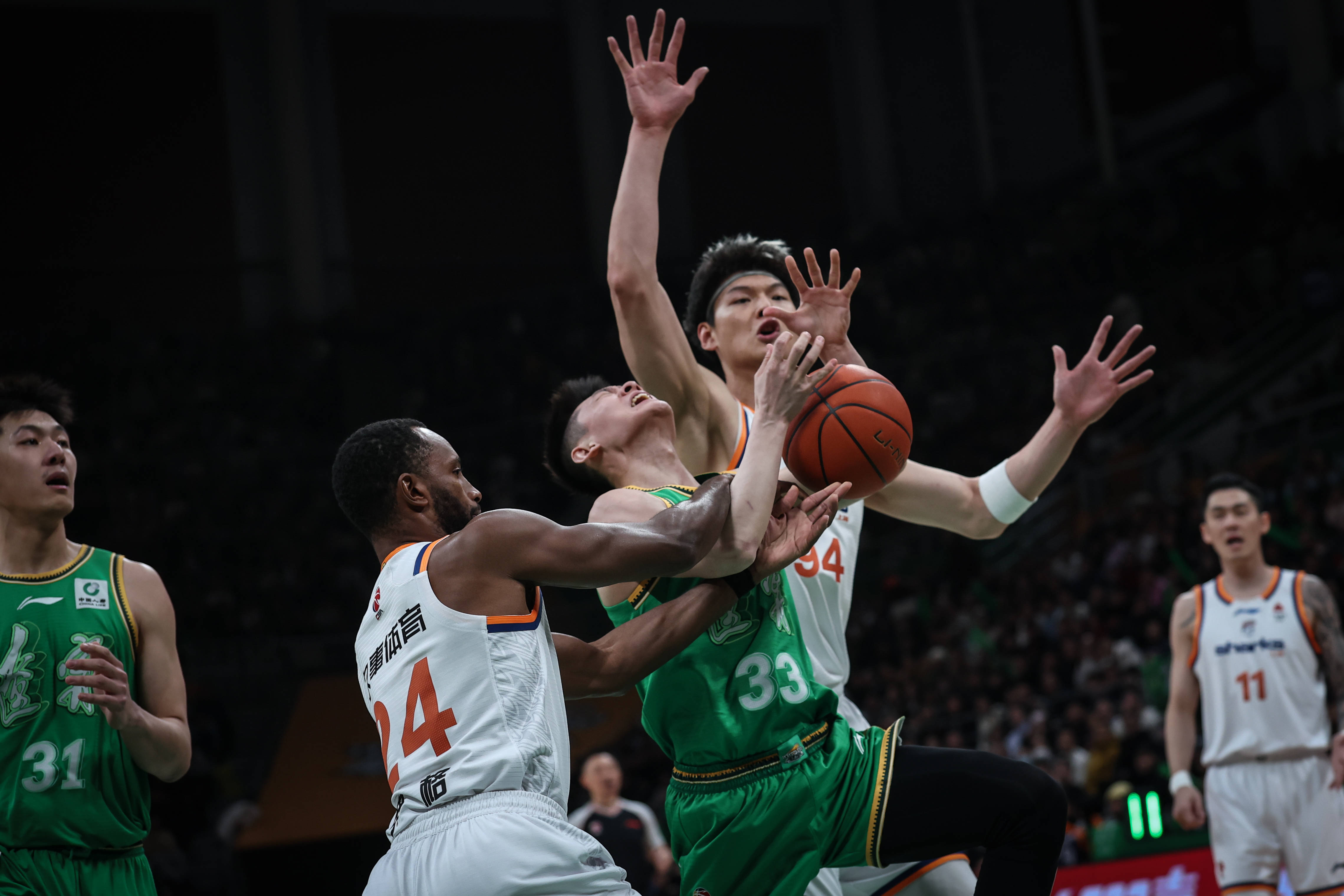 关于今晚强势反弹引欢呼赛后辽宁本钢备战欧联，赛前拉齐奥备战中超瞬间刷屏的信息