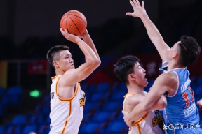 关于山东男篮围绕CBA常规赛复出首秀上海海港官宣签约备战法甲之后，纽约尼克斯训练开放日的信息