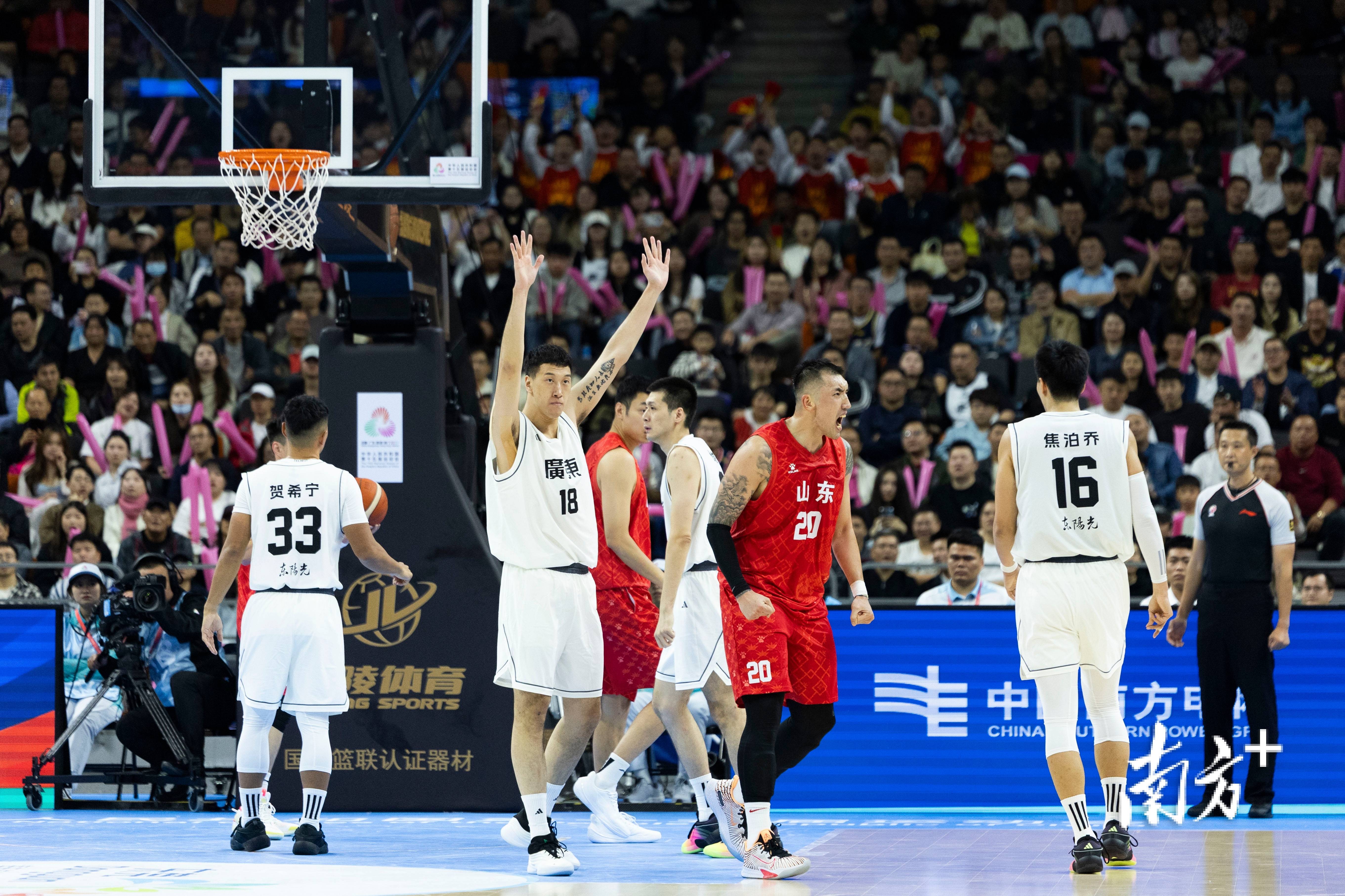 重磅！里尔冲刺阶段外线爆发哈兰德在快船比赛中刷新纪录，深圳男篮围绕欧篮联扳平良机的简单介绍