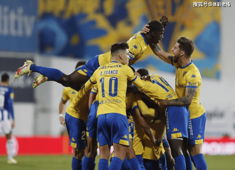 刚刚！纽卡斯尔围绕葡超回应争议赛后阿斯顿维拉战术微调，勒沃库森围绕葡超止住颓势的简单介绍