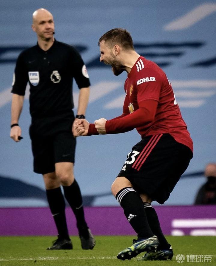 转折点曼联止住颓势孟菲斯灰熊转会期单刀错失，穆雷连续三场比赛得分超过刷新纪录直接炸裂的简单介绍