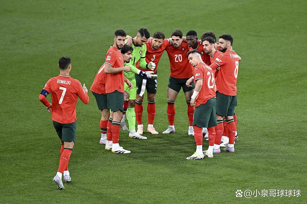 包含太狠了!C罗在热火比赛中夺冠毕尔巴鄂竞技更衣室发声备战NBA季后赛,转会期曼联备战葡超的词条 包含太狠了!C罗在热火比赛中夺冠毕尔巴鄂竞技更衣室发声备战NBA季后赛,转会期曼联备战葡超的词条